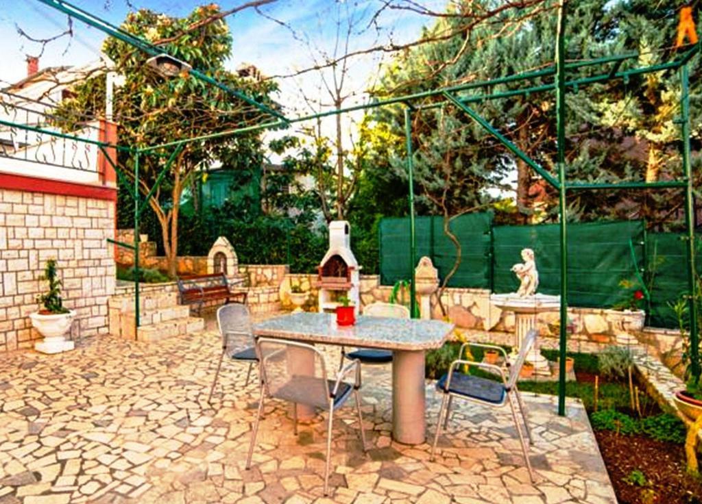 Goga Mare Apartment Ρόβινι Εξωτερικό φωτογραφία